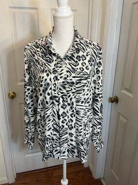 Alfred Dunner Animal Print Blouse Size 12 Black White Button Front Top